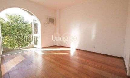 Apartamento para venda de 3 dormitórios e vaga no bairro Auxiliadora