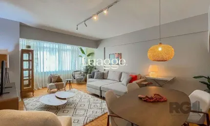 Apartamento para comprar ,  dois dormitórios, 1 vaga de garagem no Centro Histórico.