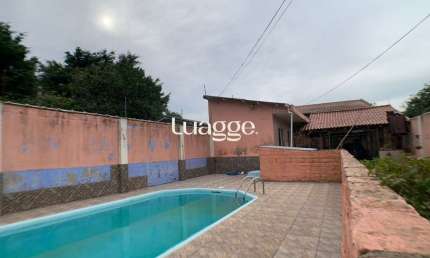 Casa para Venda - 318m², 3 dormitórios, Piscina, Bairro Guarujá