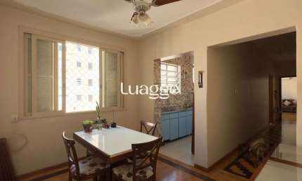 APARTAMENTO 3 DORMITÓRIOS, DE FRENTE E REFORMADO, NO CENTRO HISTÓRICO