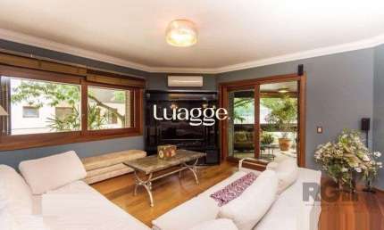 Vende-se luxuoso apartamento 3 quartos com suíte, com dependência completa, 2 vagas cobertas, próximo da Encol - 204m² -  Bela Vista