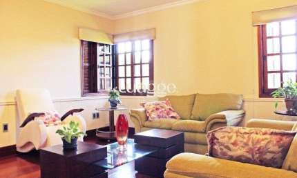 Casa para Venda - 300m², 4 dormitórios, sendo 1 suites, 4 vagas - Coronel Aparício Borges