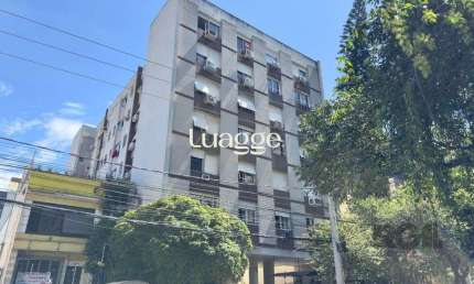 APARTAMENTO 3 DORMITÓRIOS COM SUÍTE E VAGA DE GARAGEM NO MIOLO DO CENTRO HISTÓRICO