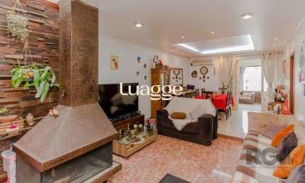 Casa 394m², 4 dormitórios, 4 vagas no bairro Cristo Redentor