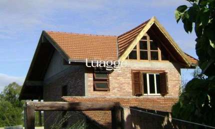 Casa para Venda - 130m², 3 dormitórios, sendo 1 suites, 3 vagas - Hípica