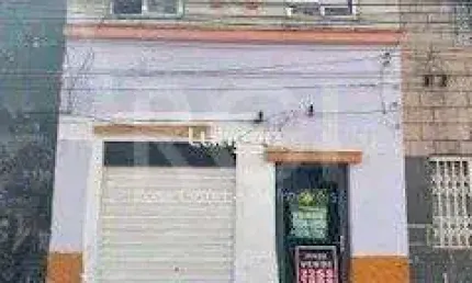 sobrado no coração da Cidade Baixa. 50 m Zaffari Lima e Silva.