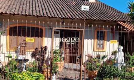 CASA RESIDENCIAL PARA LOCAÇÃO NO BAIRRO CRISTAL - PISO CERÂMICO/CARPETE