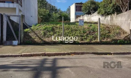 Terreno à venda na Rua Altos da Amapá, 164, Vila Nova, Porto Alegre