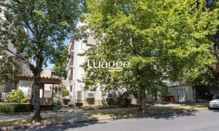 Apartamento com 2 quartos à venda na Rua Doutor Castro de Menezes, 1038, Vila Assunção, Porto Alegre