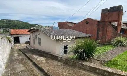 Casa com 2 quartos à venda na Avenida Vereador Roberto Landell de Moura, 454, Campo Novo, Porto Alegre