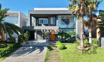 SOBRADO À VENDA PAGAMENTO EM 60X CONDOMÍNIO MALIBU BEIRA LAGO COM DECK E PISCINA