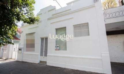 Casa comercial com aproximadamente 157m² privativos