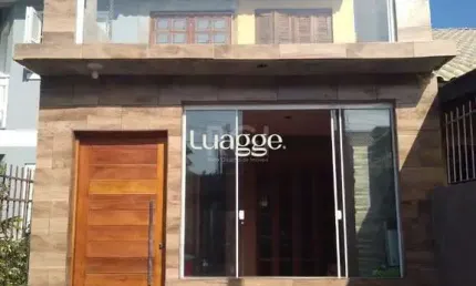 Casa para Venda - 72m², 2 dormitórios, 1 vaga - Hípica