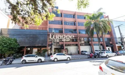 Conjunto/Sala para Locação/Aluguel - 900m², 0 dormitórios, Navegantes