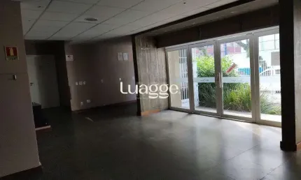 Casa comercial à venda com 383m² de área construída - Bairro Menino Deus