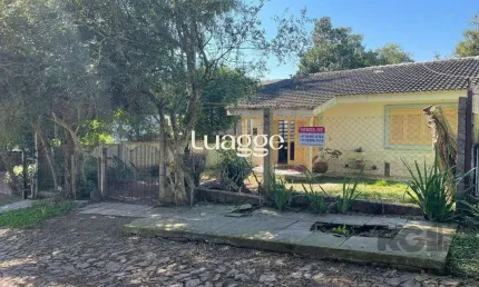 Casa com 6 quartos à venda na Rua Hygino Russi Lima, 371, Ponta Grossa, Porto Alegre
