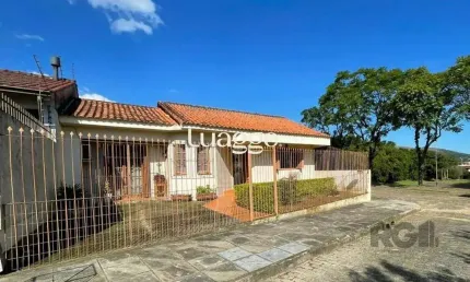 Casa com 2 quartos à venda na Rua Brigadeiro Leonardo Teixeira Collares, 80, Vila Nova, Porto Alegre