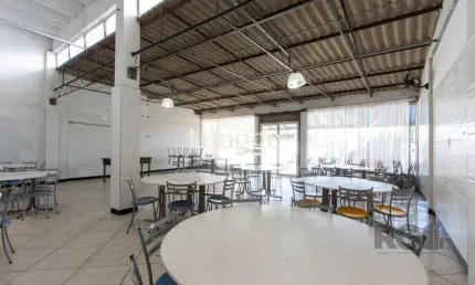Prédio Comercial | 220m2 Privativos | Salão de Festas | Bairro Vila Nova