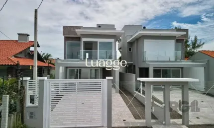 Casa com 3 quartos à venda na Rua Jose Milton Lopez, 466, Zona Nova, Capão da Canoa
