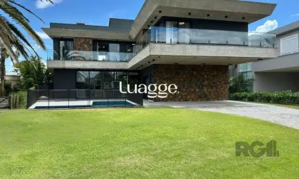 Casa em condomínio fechado com 4 quartos à venda na Avenida Paraguassu, 119, Centro, Xangri-Lá