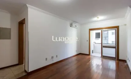 Apartamento com 3 quartos à venda na Rua Afonso Arinos, 352, Camaquã, Porto Alegre