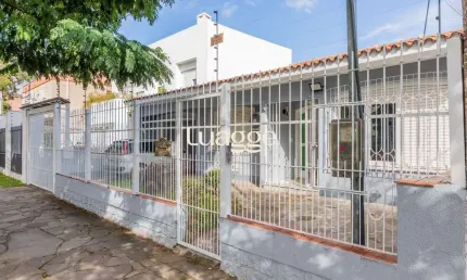 Casa com 3 quartos à venda na Rua Alfredo Silveira Dias, 280, Nonoai, Porto Alegre