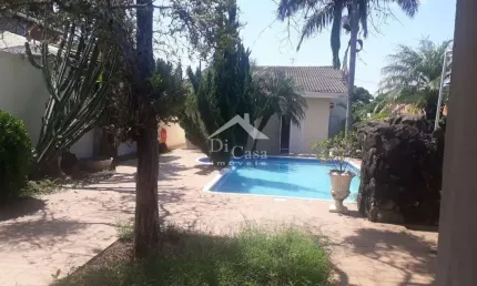Casa com 2 dormitórios, sendo 2 suítes, à venda, com 297 m² área  construída, R$ 1.300.000,00 - Vila Petrópolis - Atibaia/SP