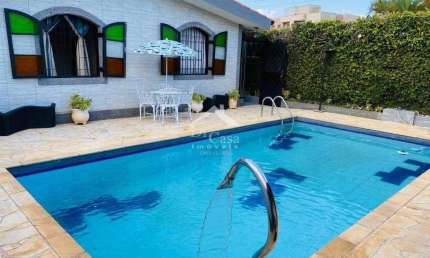 Casa térrea deliciosa, ao lado do Pão de Açucar, ponto estratégico, esquina, piscina e área gourmet