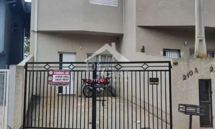 Casa assobradada com 2 quartos à Venda - Jardim Santo Antonio - Atibaia - S.P.
