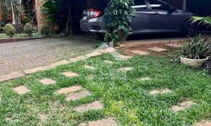 Casa para locação comercial junto a Lucas, ponto nobre!