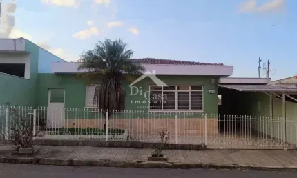 Alugue casa com 3 dormitórios no centro, próxima à santa casa