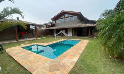Casa em condomínio fechado em Atibaia - 4 suítes - 4 vagas - lazer