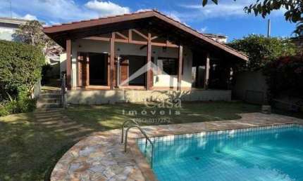 Linda casa com ótima localização Jardim Santa Barbará á  venda