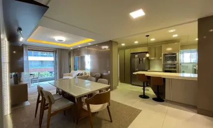 Apartamento disponível para locação com 3 quartos, 3 suítes na avenida beiramar norte em florianópolis