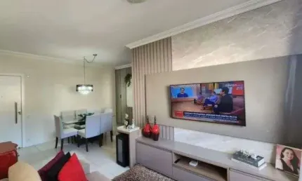 Apartamento de 2 quartos sendo 1 suíte com 2 vagas de garagem no centro de florianópolis