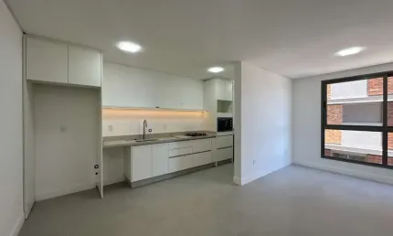 Apartamento com 2 dormitórios para alugar, 70 m²no bairro estreito - florianópolis/sc