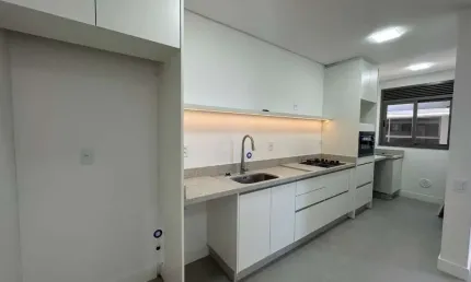 Apartamento com 2 dormitórios para alugar, 70 m²no bairro estreito - florianópolis/sc