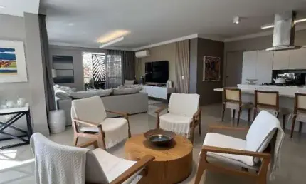 Cobertura com 3 quartos, 3 suítes, Escritório, MOBILIADA,  à venda,com 328 m² pé na areia na Cachoeira do Bom Jesus - Florianópolis/SC