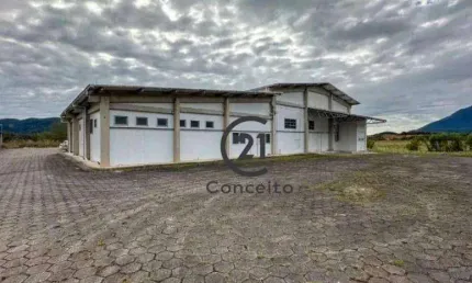 Amplo Galpão para Aluguel  ( com 1.630m²) – Ideal para Operações Comerciais ou Industriais