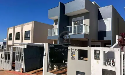 Casa com 3 quartos para alugar na Avenida Valdemar Schmidt, Forquilhas, São José