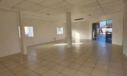 ?? sala comercial para locação no centro comercial águia do sul!