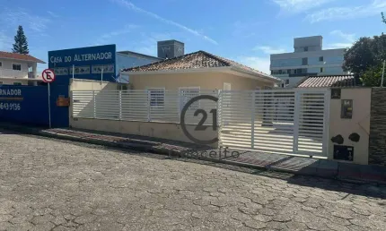 Aluguel | Casa 2 dormitórios completamente mobiliada em localização privilegiada no Flor de Nápoles!