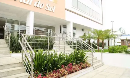 Apartamento com 2 quartos sendo 1 suíte disponível para venda, com 93 m² no bairro barreiros em são josé/sc