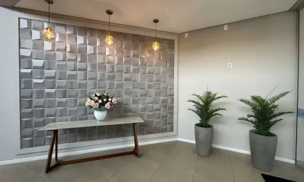 Apartamento todo mobiliado com 3 dormitórios com 1 suíte e 2 vagas de garagem