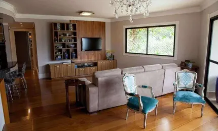 Apartamento com 140m²,  3 quartos (1 suíte) e 3 vagas a venda em Pinheiros, São Paulo