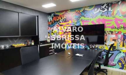 Sala comercial em edifício exclusivamente comercial com uma vaga coberta na garagem 50,64m2 de área útil. Vários elevadores - Itu Novo Centro - Itu/SP