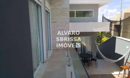 Lindo sobrado à venda com 3 dormitórios no Condomínio Garden Ville em Itu/SP.