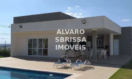 Casa com 4 suítes, sendo  duas com closet, uma com ar condicionado, todas com armários no Condominio Parque Xapada de Itu SP.