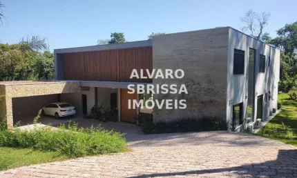 Casa ampla com arquitetura moderna à venda 3.000 m2  5 suítes no Condomínio Fazenda Vila Real em Itu SP -  Casa de alto padrão integrada a natureza