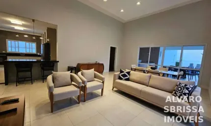 Casa com piscina no Condomínio Jardim Theodora  em Itu, com 415m2 de área construída em um terreno de 600m2